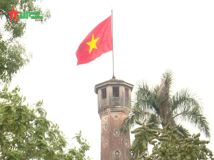 Tô thắm Thủ đô bằng màu cờ Tổ quốc